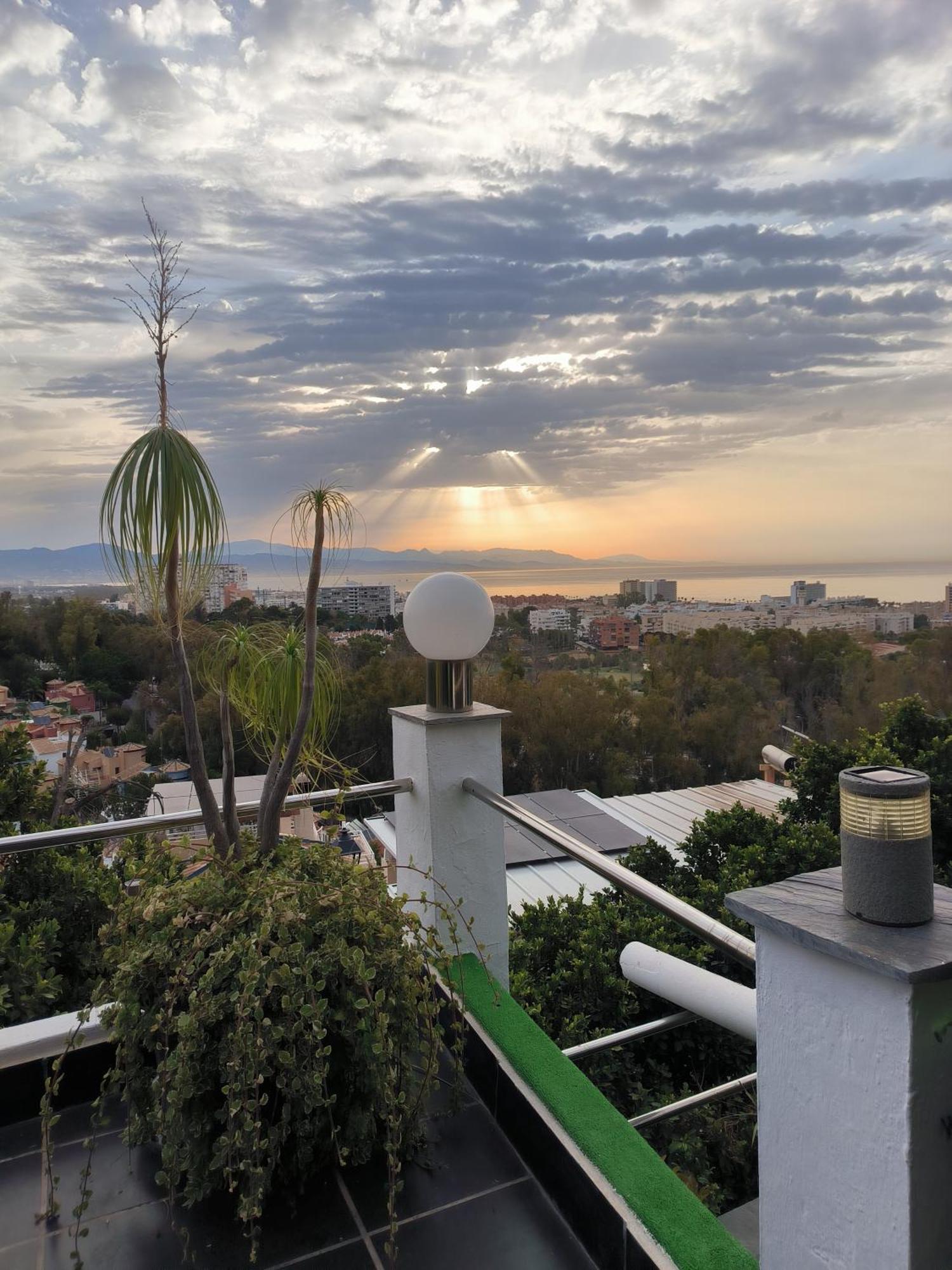 Pinar Suites Habitaciones Torremolinos Exterior foto